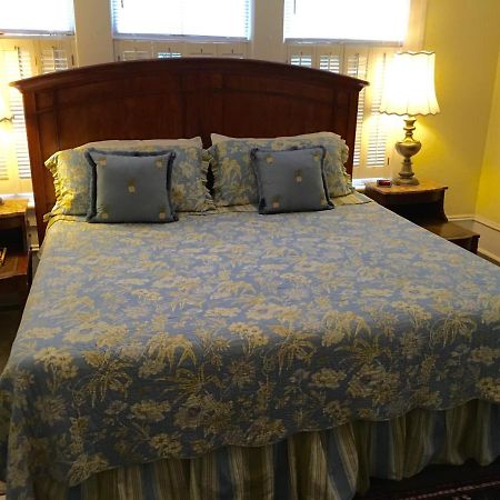Oak Manor Inn هارتسفيل المظهر الخارجي الصورة